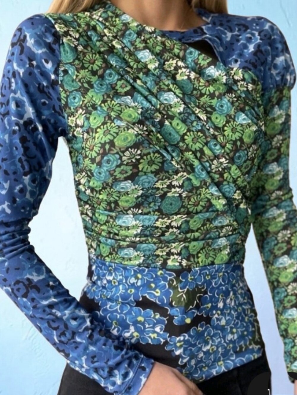 NWT ZARA (MED) Floral Printed Draped Long Sleeve Ruched Top